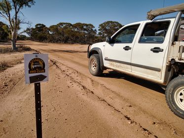 Signage to guide the crew to the farm.